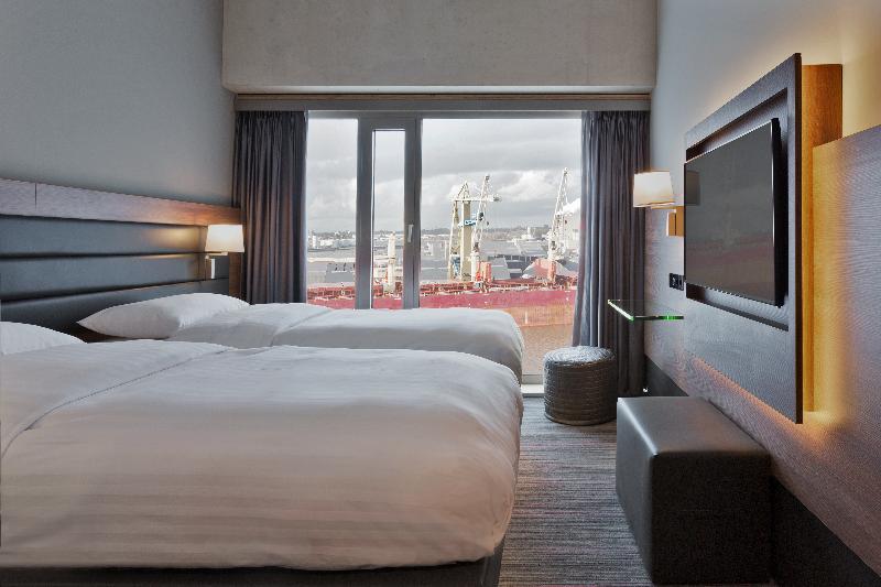 Moxy Amsterdam Houthavens - Oda