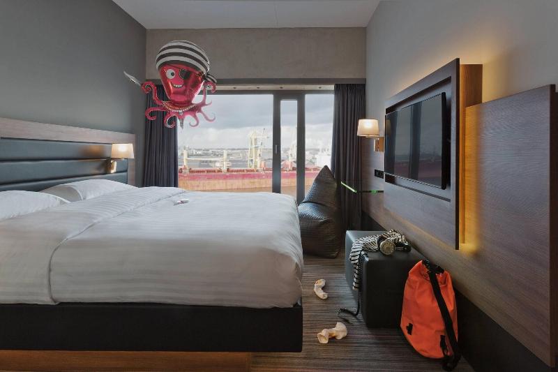 Moxy Amsterdam Houthavens - Oda
