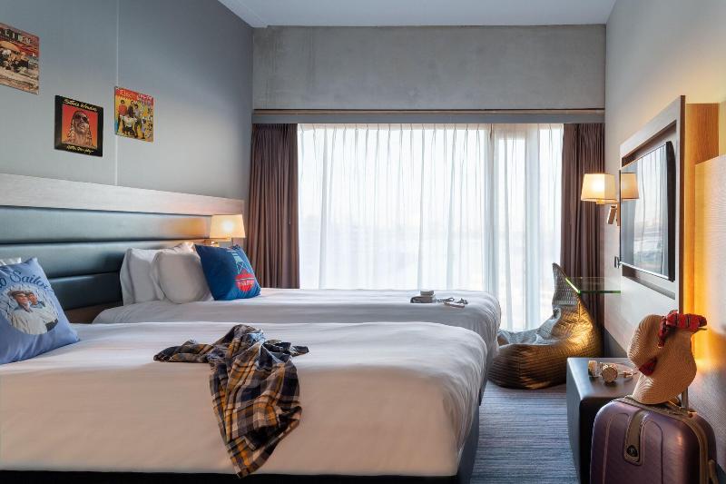 Moxy Amsterdam Houthavens - Oda