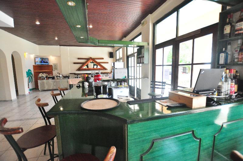 Acharavi Garden - Bar