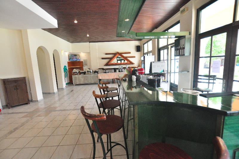 Acharavi Garden - Bar