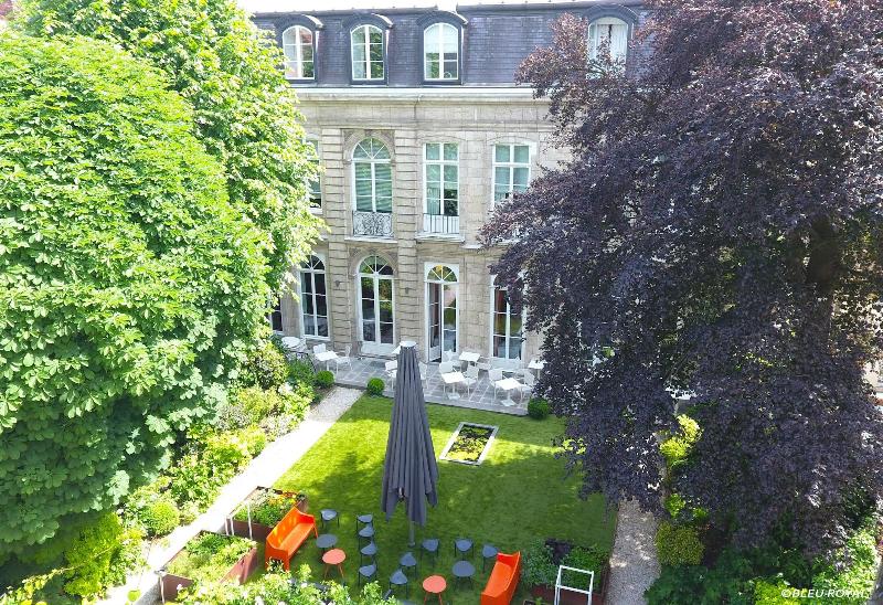 Clarance Hotel - Oda