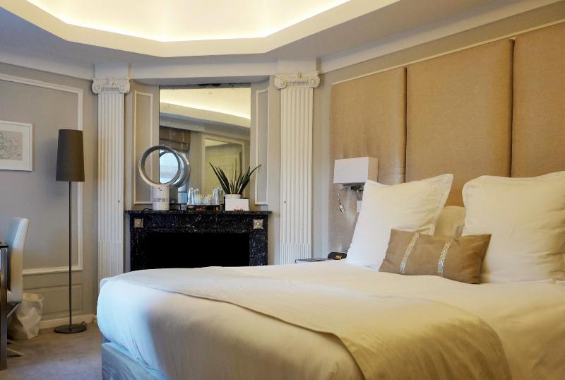 Clarance Hotel - Oda