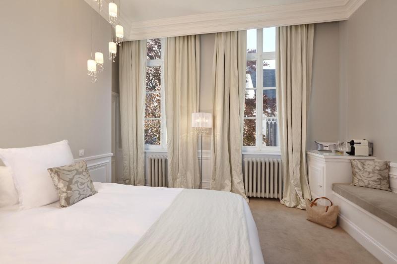 Clarance Hotel - Oda