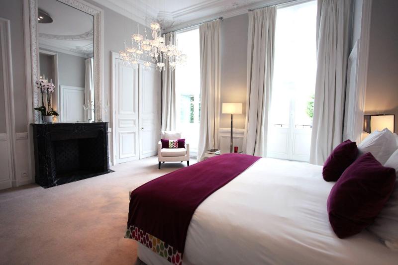 Clarance Hotel - Oda