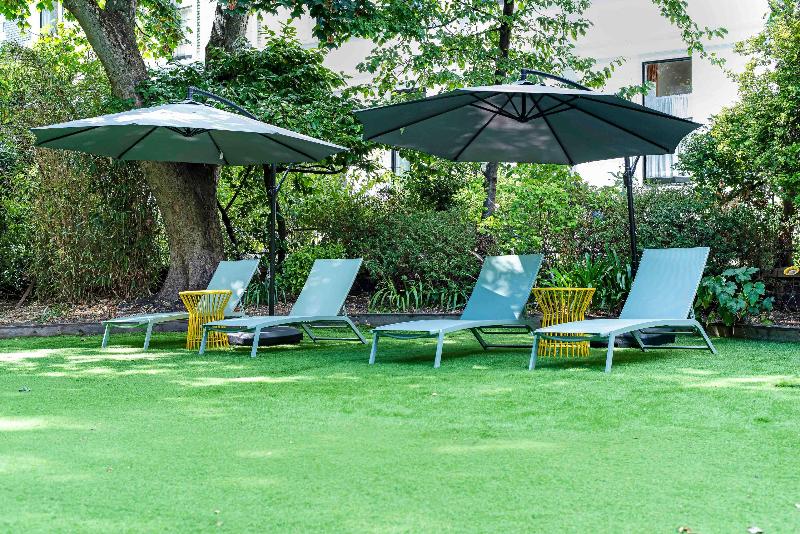 Doubletree by Hilton London Kensington - Genel