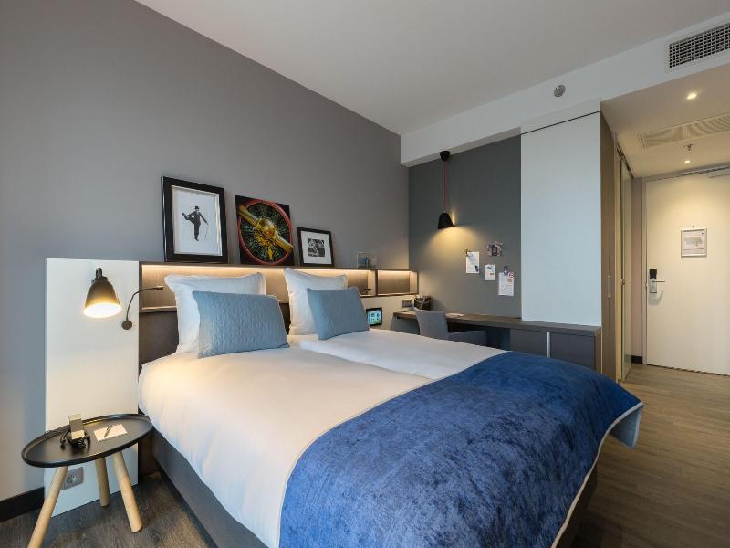 Postillion Hotel Amsterdam - Oda