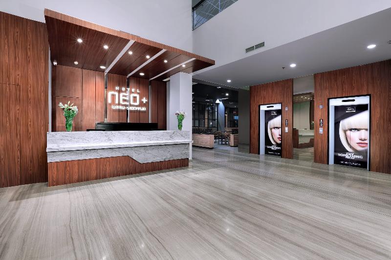 Hotel NEO+ Waru - Sidoarjo - Lobi