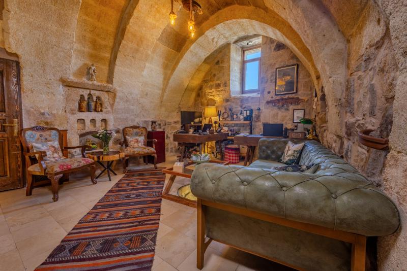 Eyes Of Cappadocia Cave Hotel - Lobi