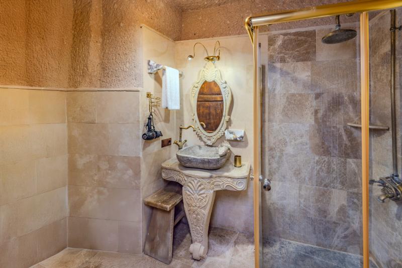 Eyes Of Cappadocia Cave Hotel - Oda