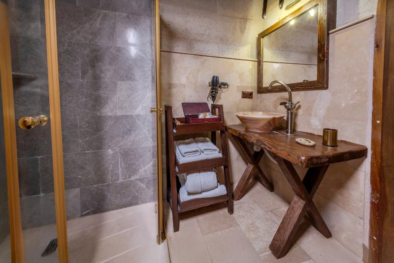Eyes Of Cappadocia Cave Hotel - Oda