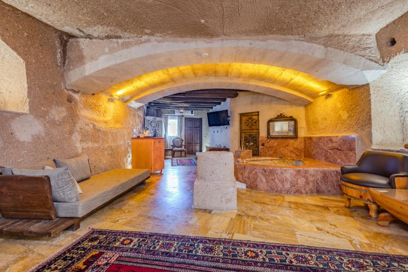 Eyes Of Cappadocia Cave Hotel - Oda