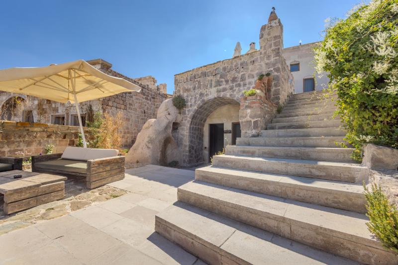 Eyes Of Cappadocia Cave Hotel - Oda