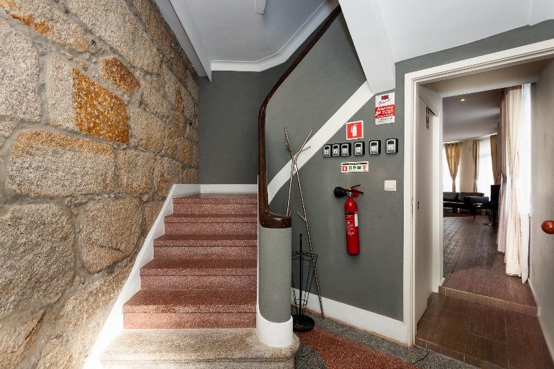 Bcharming House - Lobi