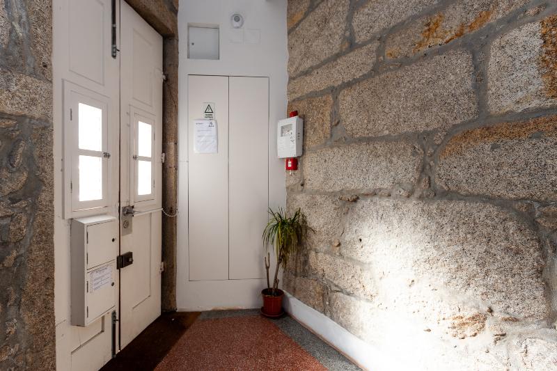 Bcharming House - Lobi