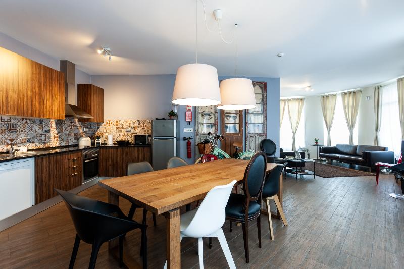 Bcharming House - Genel