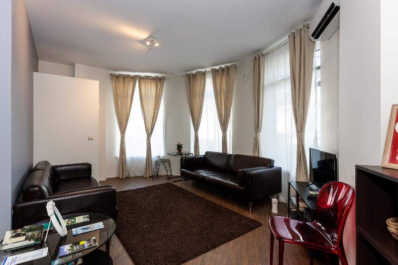 Bcharming House - Genel