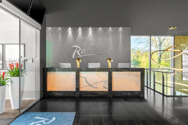 Radisson Hotel & Suites Amsterdam South - Lobi