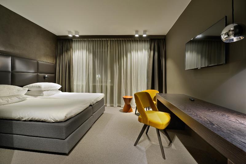 Amsterdam Forest Hotel - Oda
