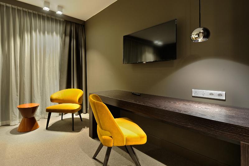 Amsterdam Forest Hotel - Oda