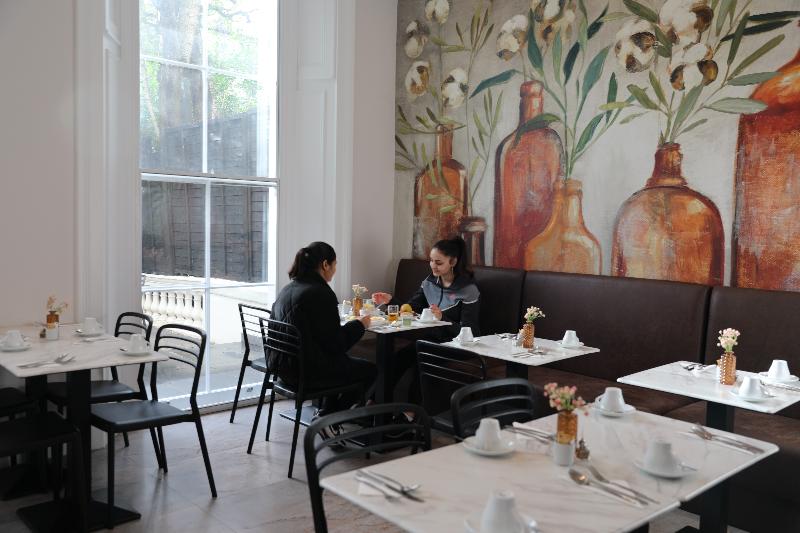 Reem Hotel - Restoran