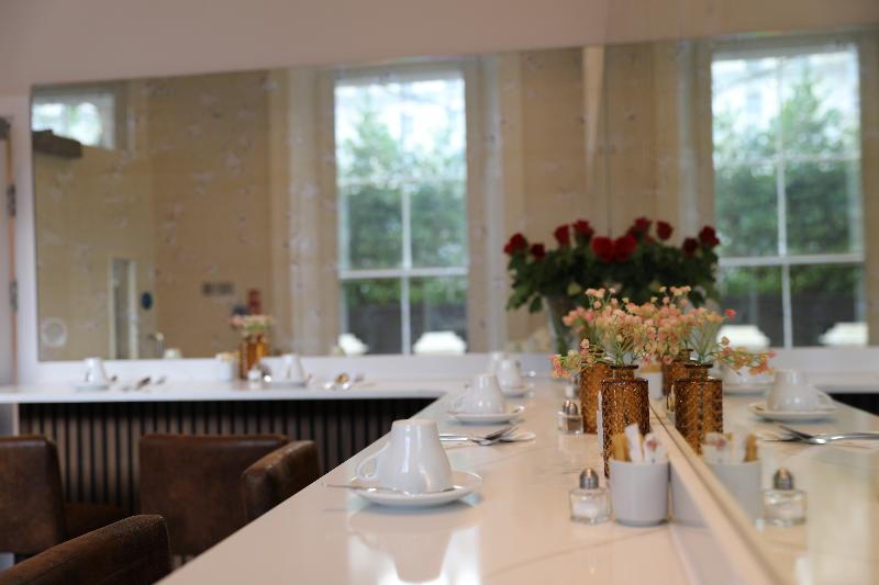 Reem Hotel - Restoran