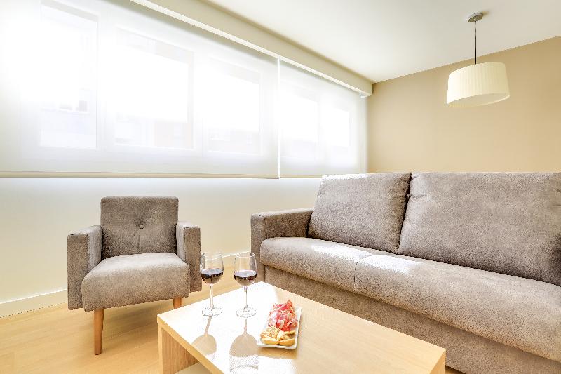 Sercotel Logroño Suites - Oda