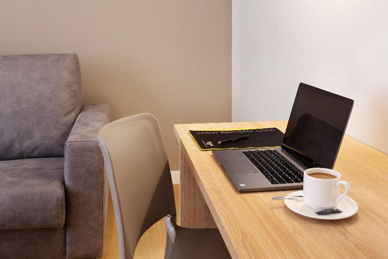 Sercotel Logroño Suites - Oda