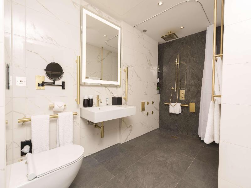 Middle Eight - Covent Garden - Oda