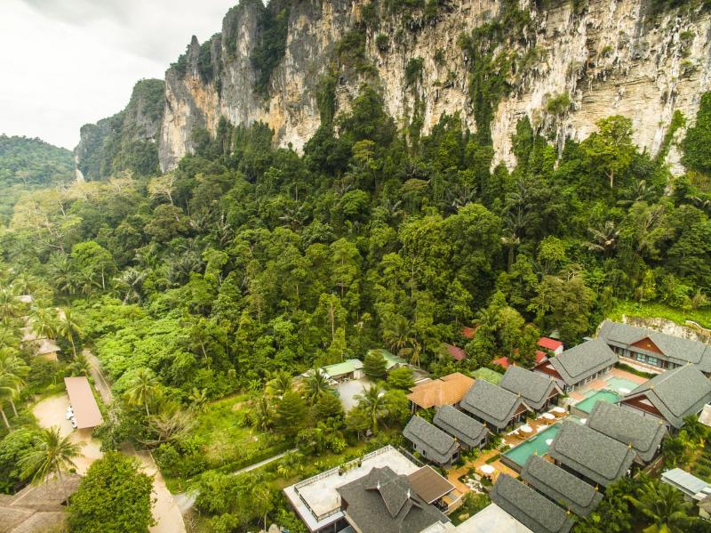The Scene Cliff View Villas - Genel