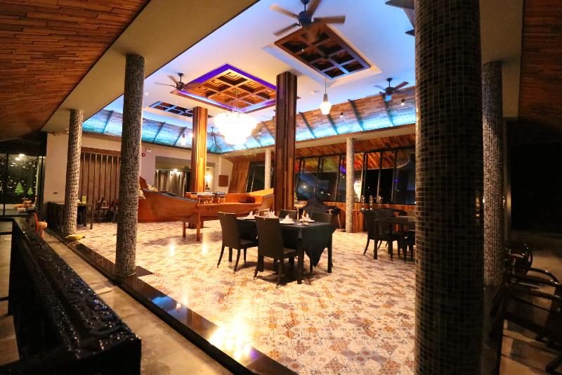The Scene Cliff View Villas - Restoran