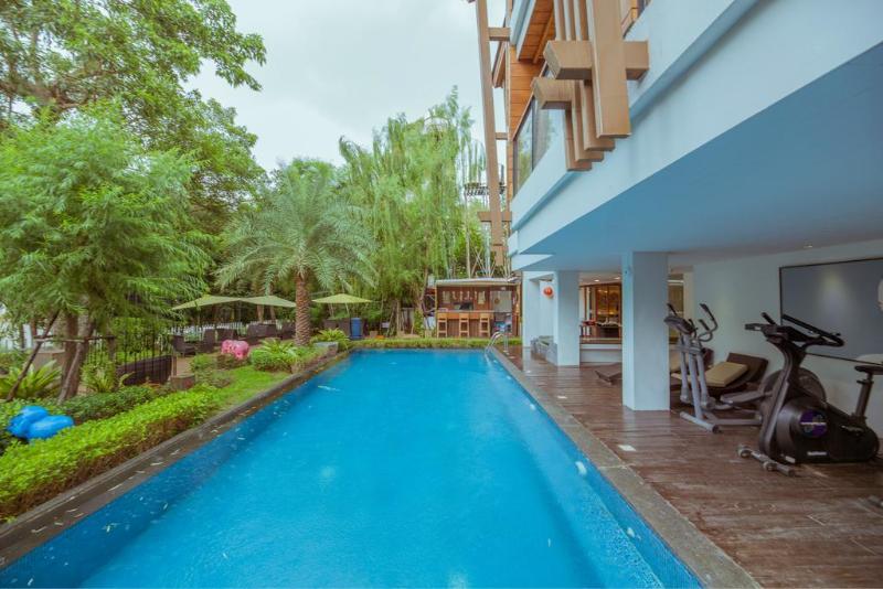 B2 Riverside Premier Resort - Havuz