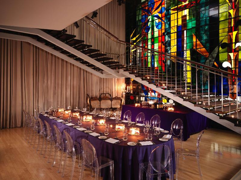 Sanderson London - Genel