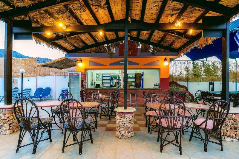 Eltina Apartments - Bar