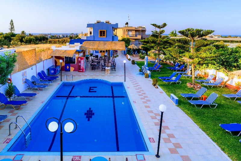 Eltina Apartments - Havuz