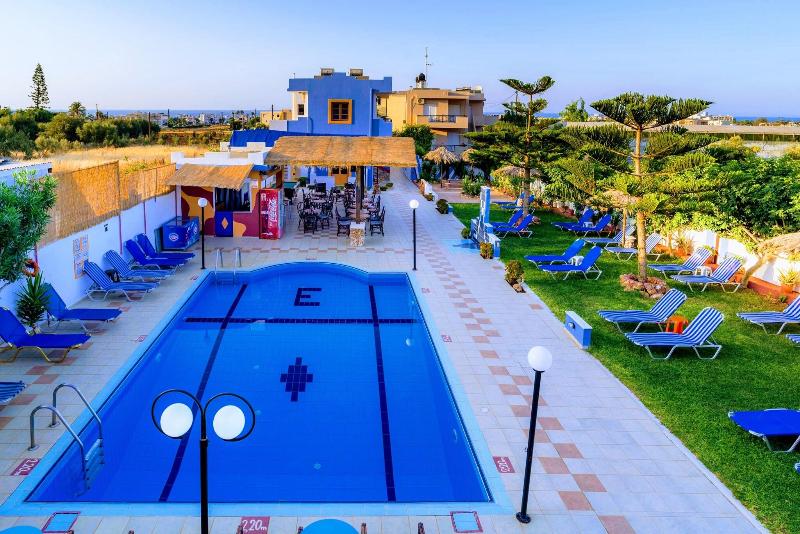 Eltina Apartments - Havuz