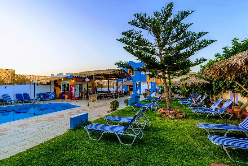 Eltina Apartments - Havuz