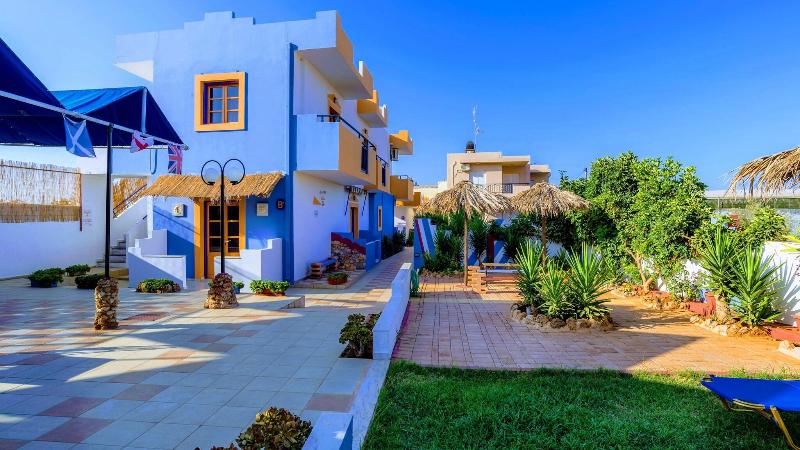 Eltina Apartments - Teras