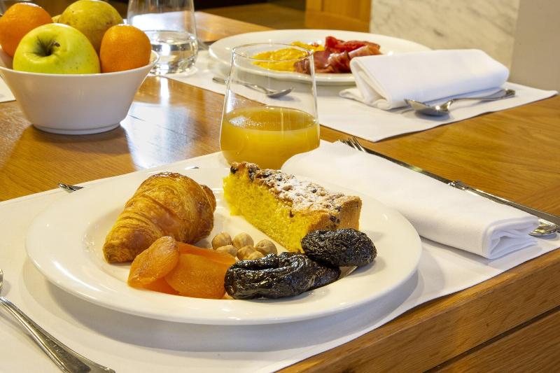 Hotel Diffuso Le Case dei Conti Mirafiore - Restoran