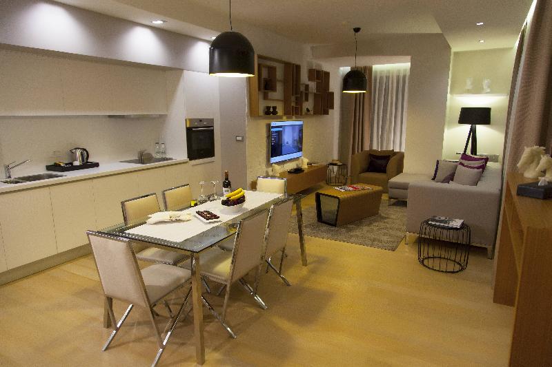 The Leos Residence - Lobi