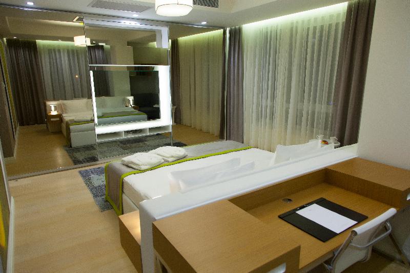 The Leos Residence - Oda