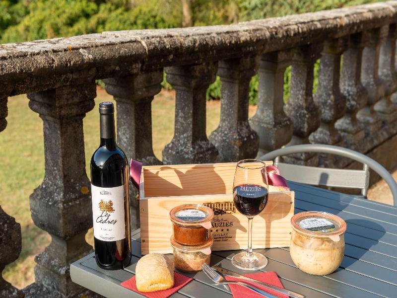 Château de Tauziès, The Originals Relais - Bar