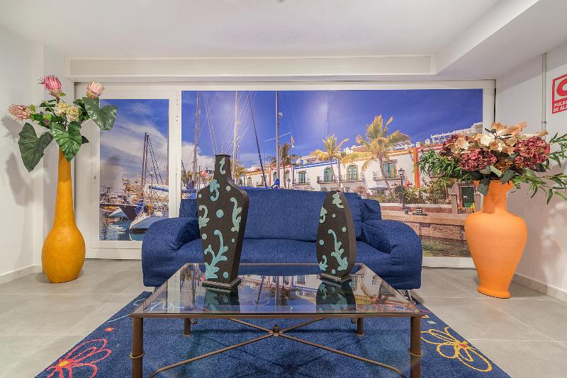 Sol Mogan Suites - Lobi