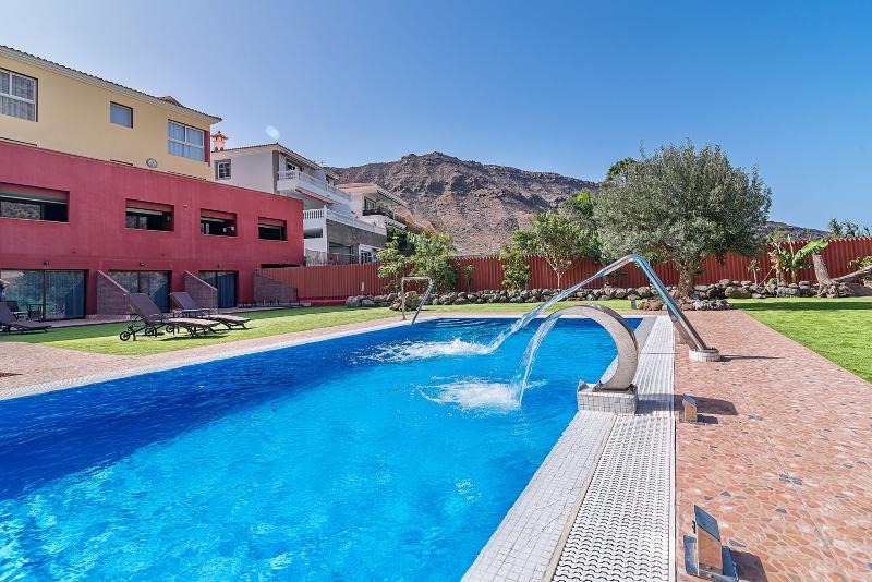 Sol Mogan Suites - Havuz