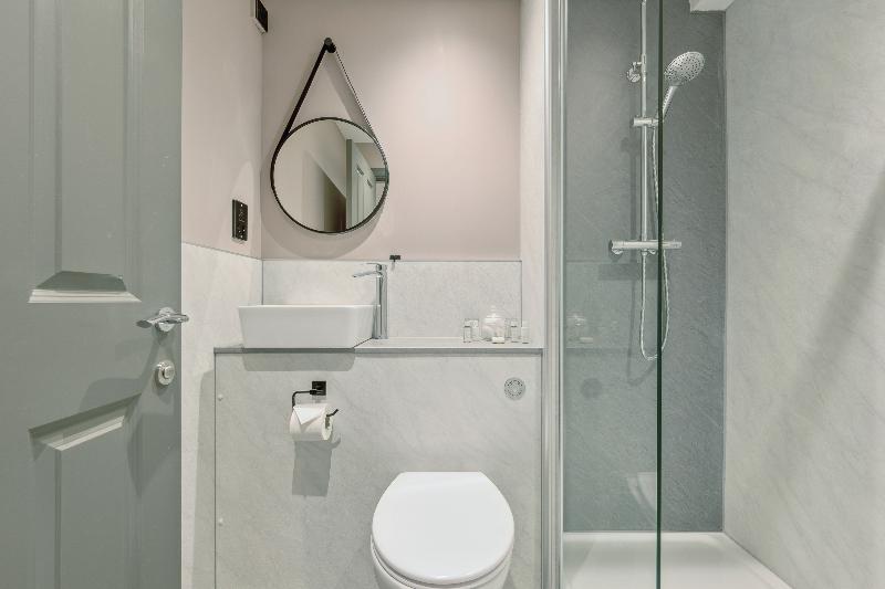 Holyrood Aparthotel - Oda