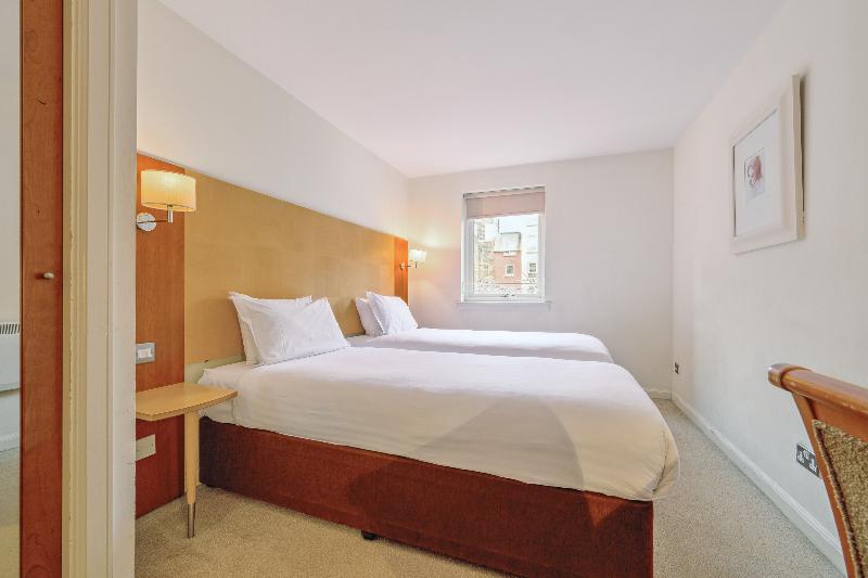 Holyrood Aparthotel - Oda
