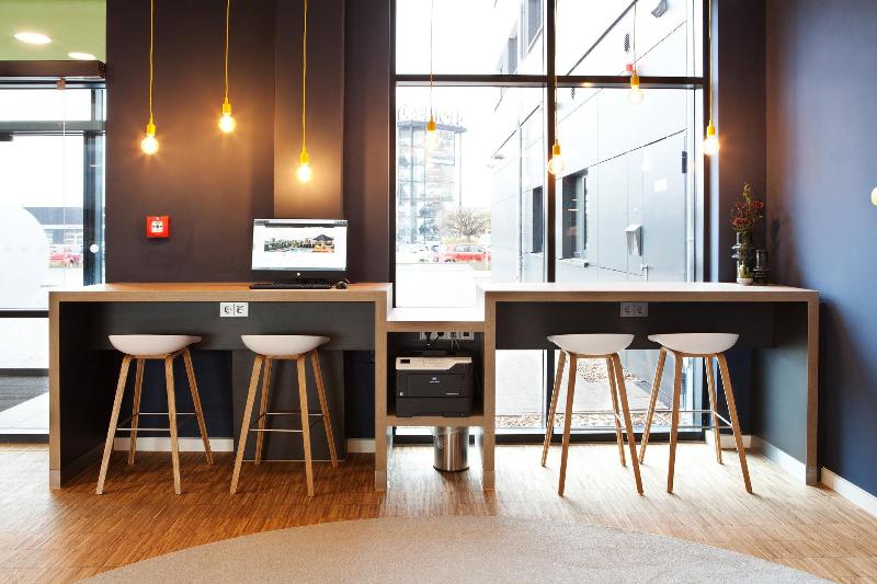 Holiday Inn Express Oberhausen - Lobi