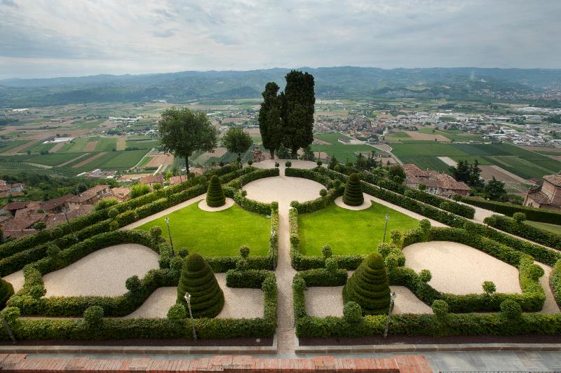 Castello Di Guarene - Genel
