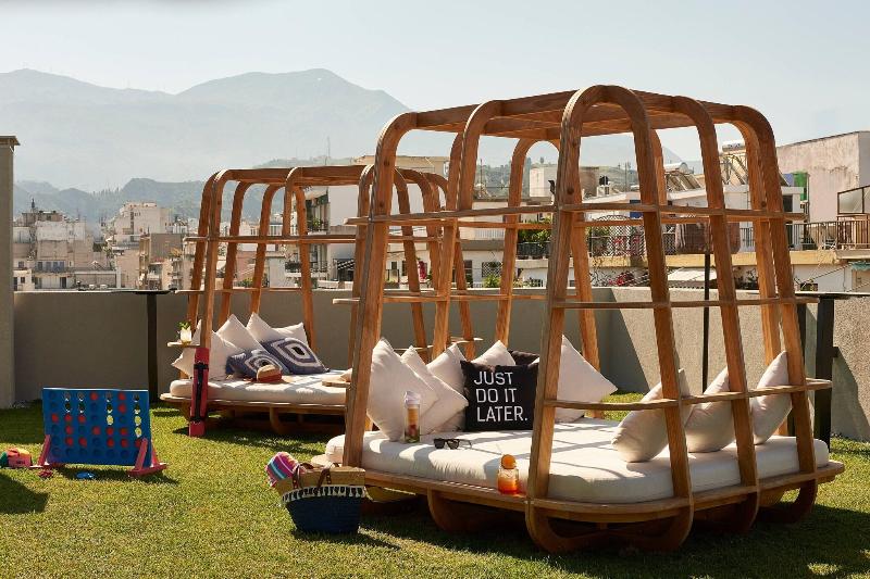 Moxy Patra Marina - Aktivite