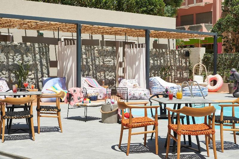 Moxy Patra Marina - Genel